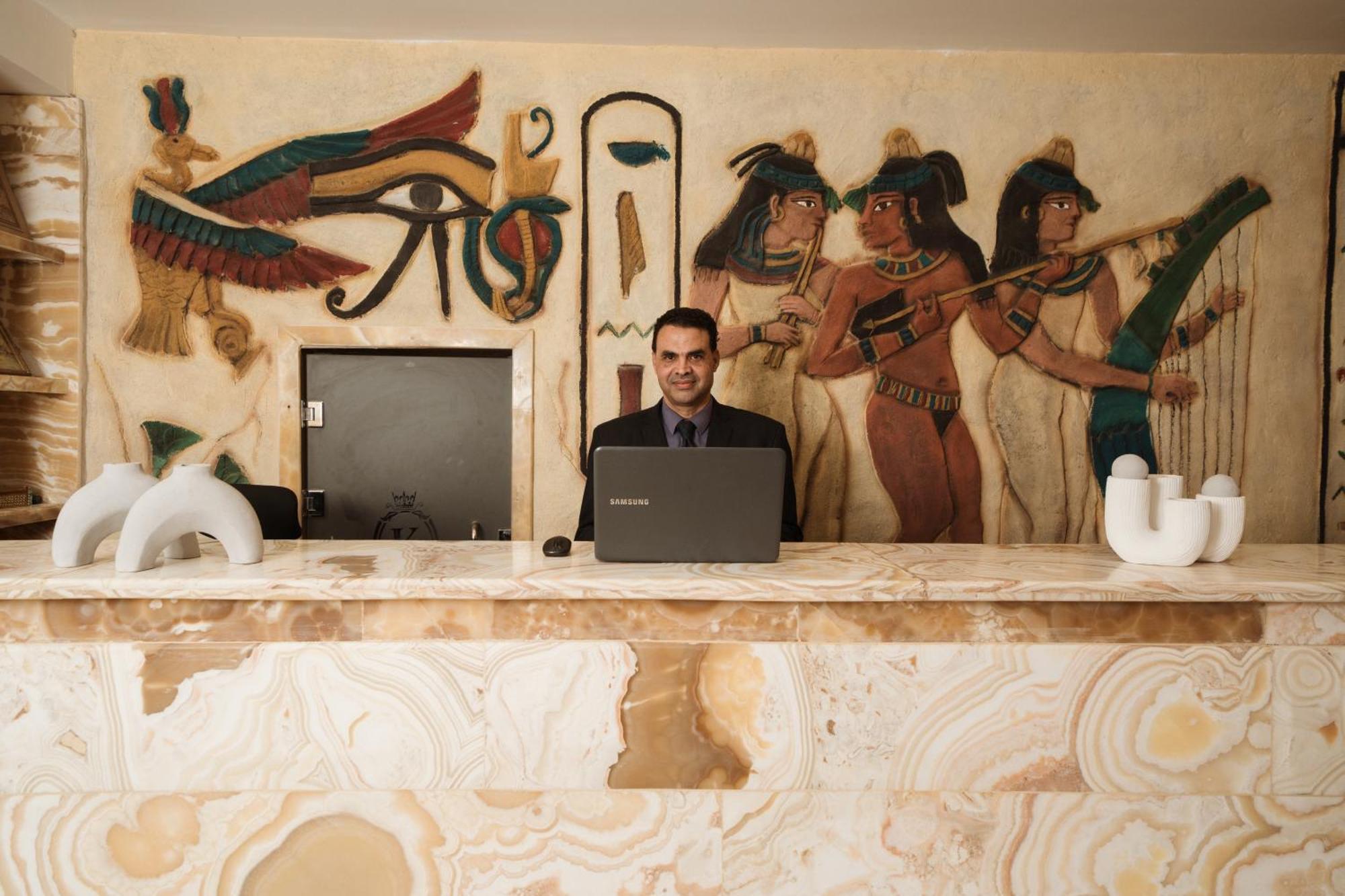 King Pyramids View Hotel Kafrat al Jabal Exterior photo